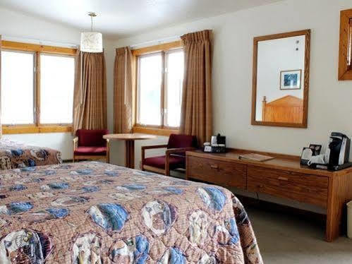Old Faithful Snow Lodge Екстериор снимка